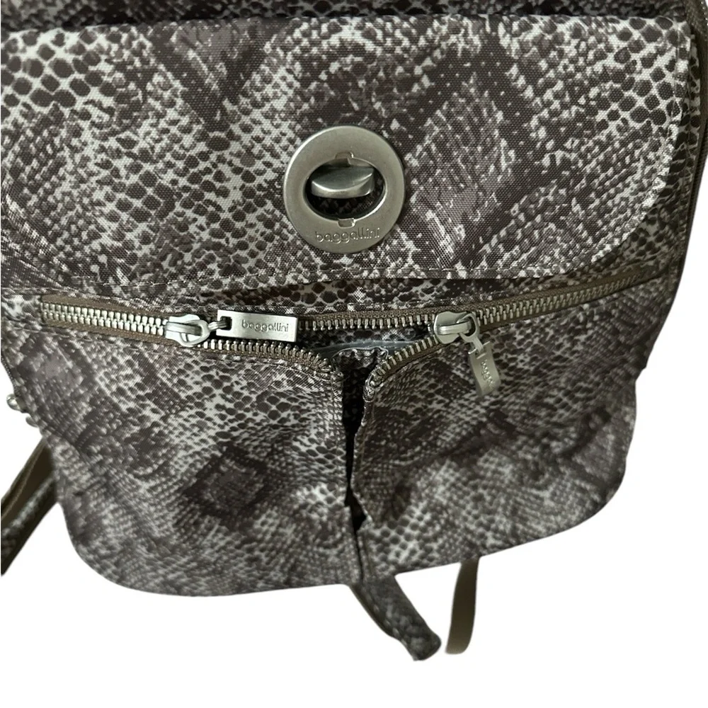 Naples Convertible Backpack brand new gorgeous ⭐️